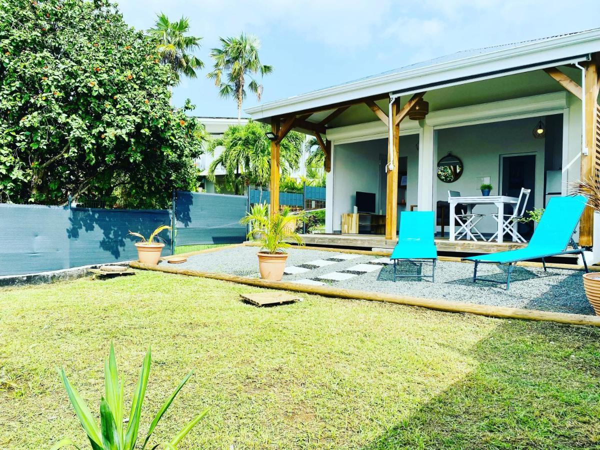 Vanille, A Proximite Des Plages, Idealement Situe Pour Visiter La Guadeloupe Le Gosier  Buitenkant foto